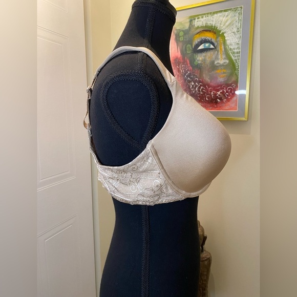 ✅NWOT/VanityFair 40c/90 underwire bra w/lace detail,nylon/spandex pad/cup/lining - Picture 6 of 7